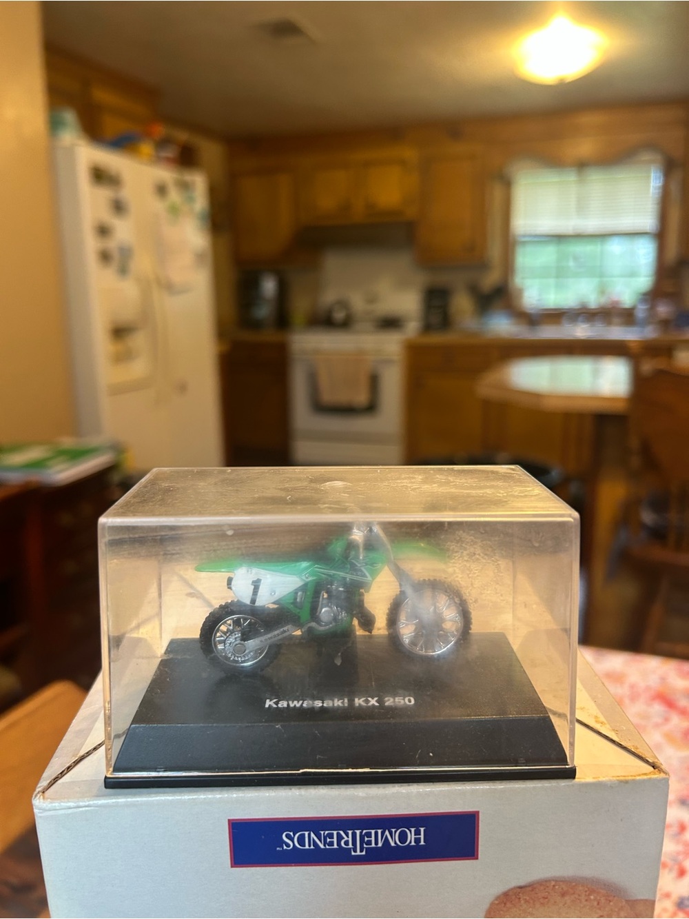 Kawasaki KX 250 Die-Cast Motorcycle Model by